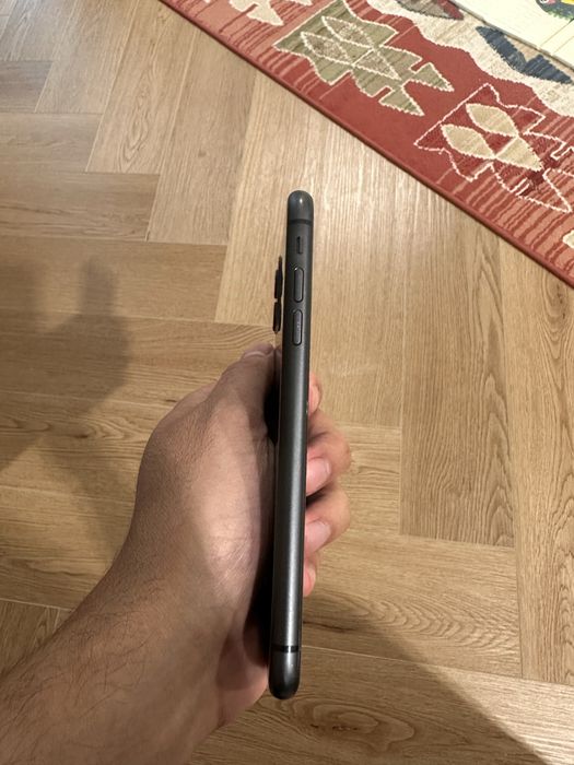 Iphone 11, 64 гиг