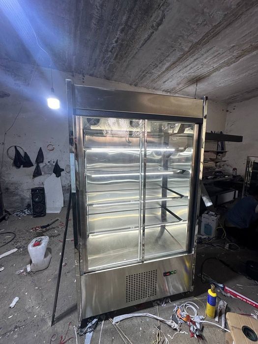 Витрина холодильник