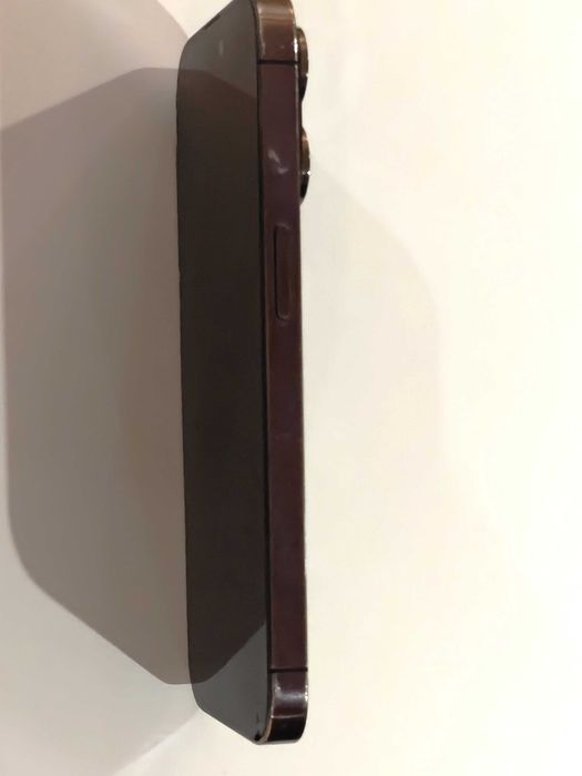 Продавам iPhone 14 Pro - 88% капацитет на батерията