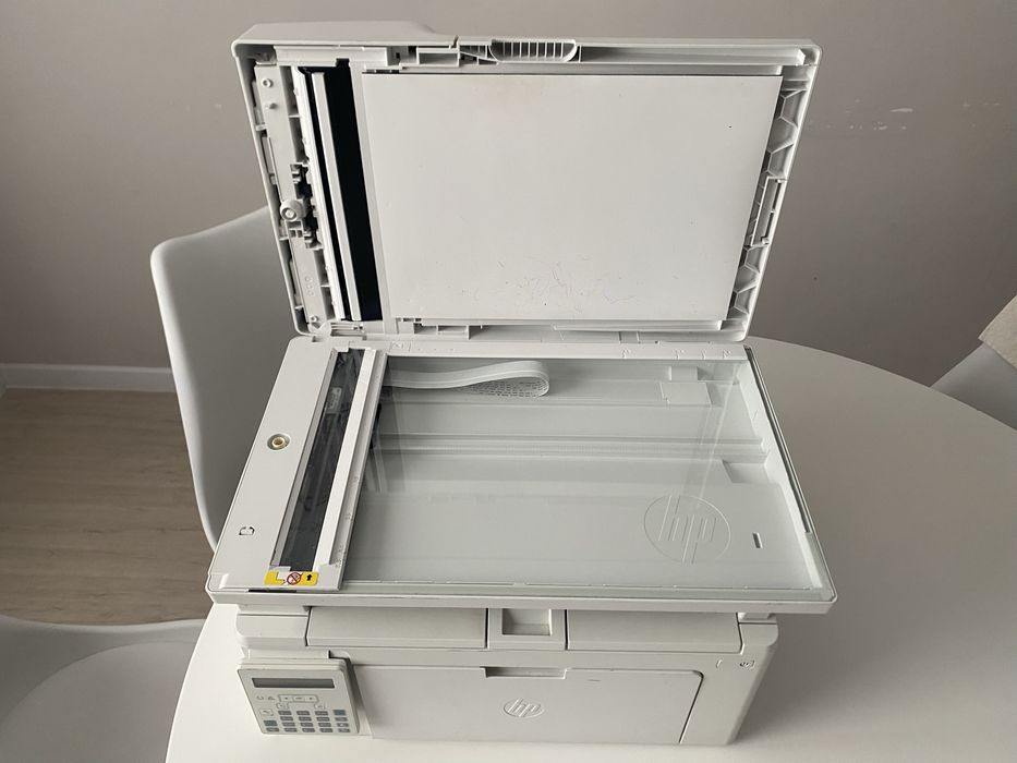 Принтер HP LaserJet Pro MFP M130fn