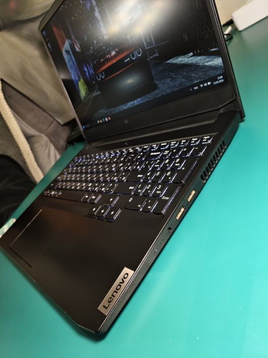 Игровой ноут Lenovo Gaming