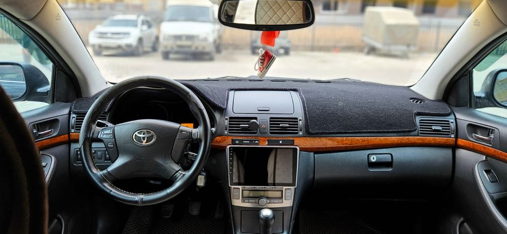 Тоиота Авенсис 2007