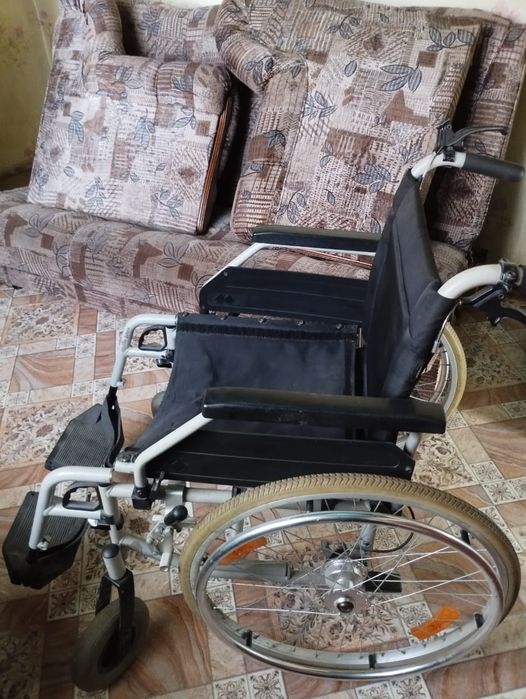 Коляска инвалидная