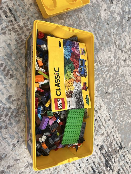 Продам оригинальный набор Lego Classic 10696