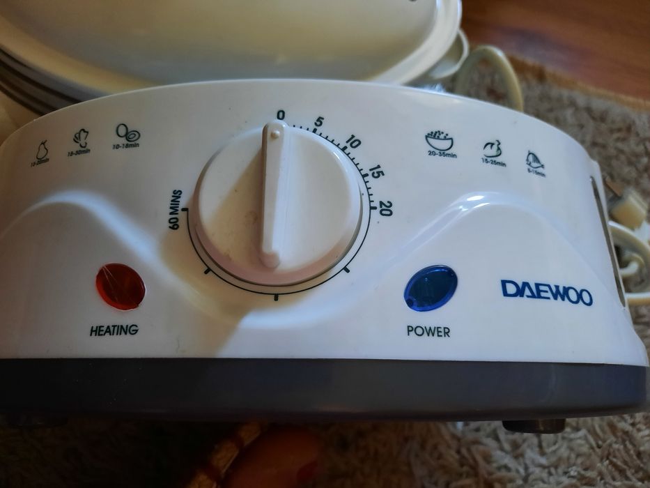 Aparat de gatit pe aburu Daewoo