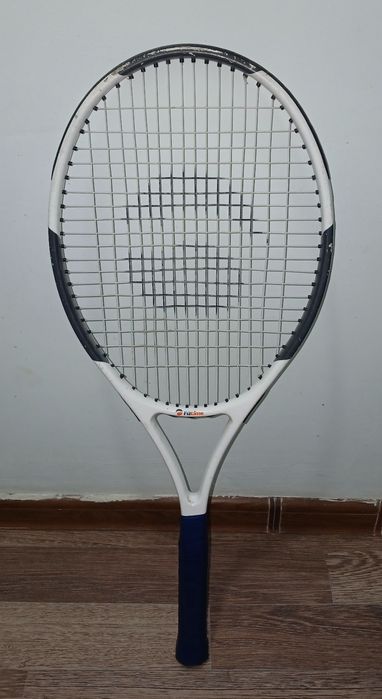 Теннис ракеткасы, таза