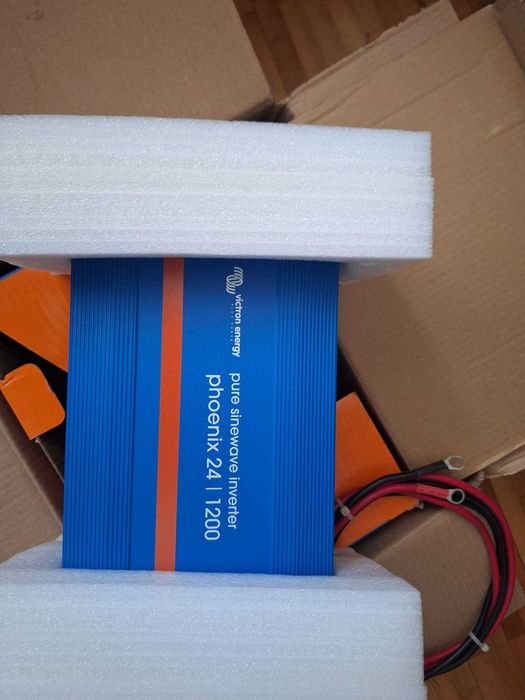 Victron Energy Phoenix 24/1200
