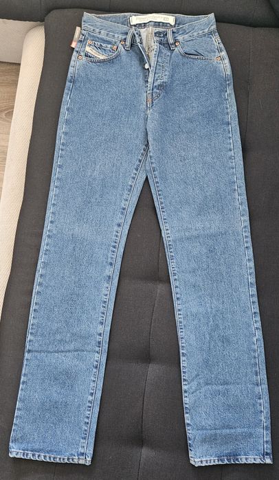 Blugi dama Diesel noi