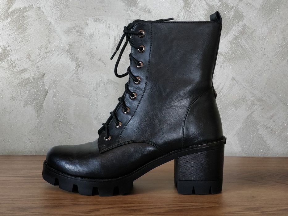 Нови дамски ботуши 37 номер