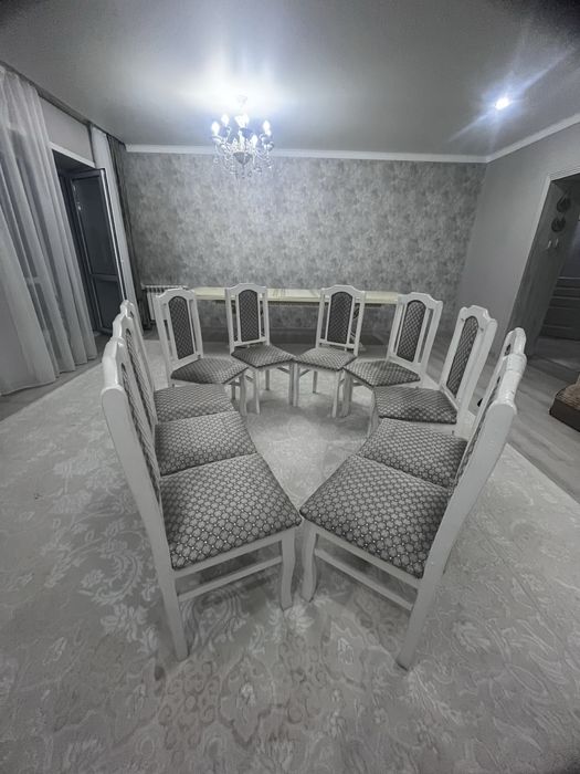 Раздвижной стол+стулья