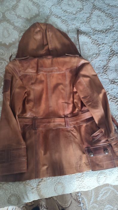Продам кожаную куртку