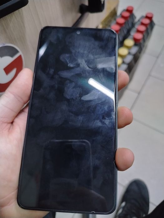 Vivo v27e в хорошем состоянии