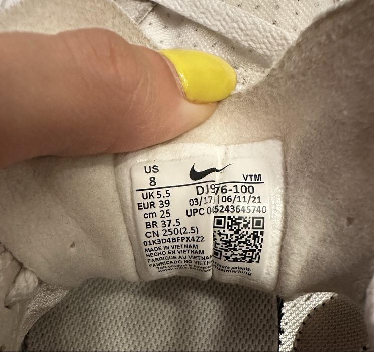 Маратонки NIKE, номер 39