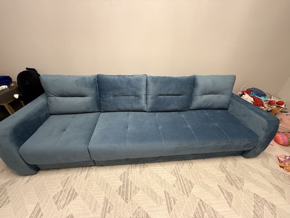 Срочно продам диван в идеальном состояний