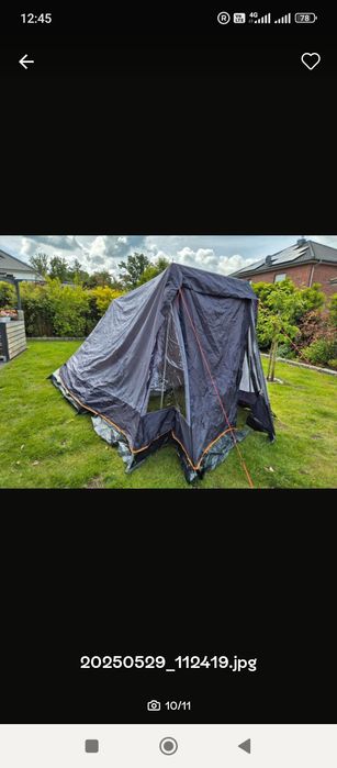 Голяма палатка за 4 човека.