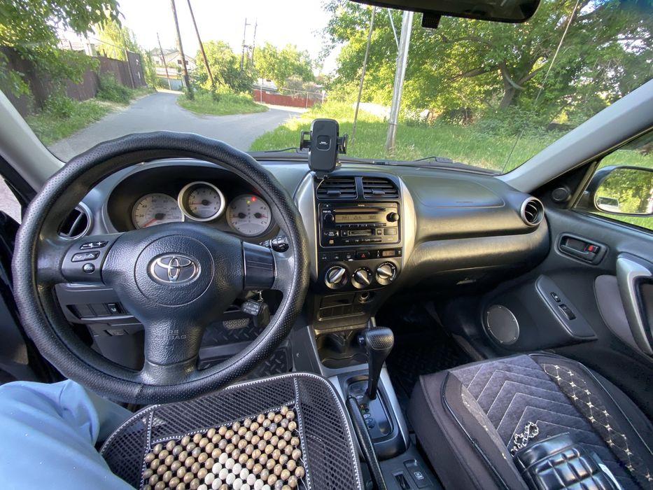 Продается Toyota RAV 4