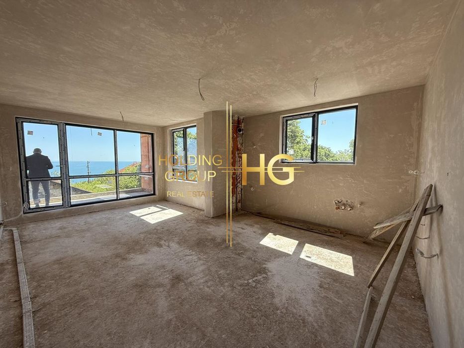 Продава се Тристаен апартамент в Варна, Галата - 85 кв.м за 1636 €/кв.м - Снимка #3