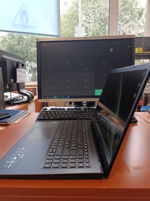 Acer Aspire 5 (A515-56) лаптоп