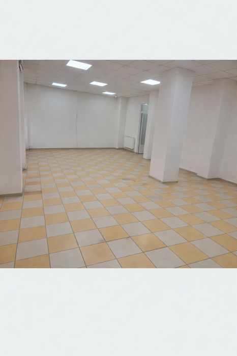 Spațiu comercial 82 mp, parter Micro 12 – Disponibil 1 martie