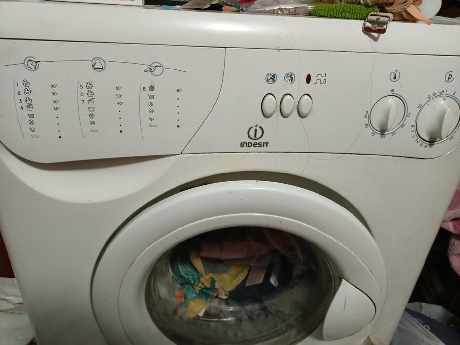 Продам стиральную машинку