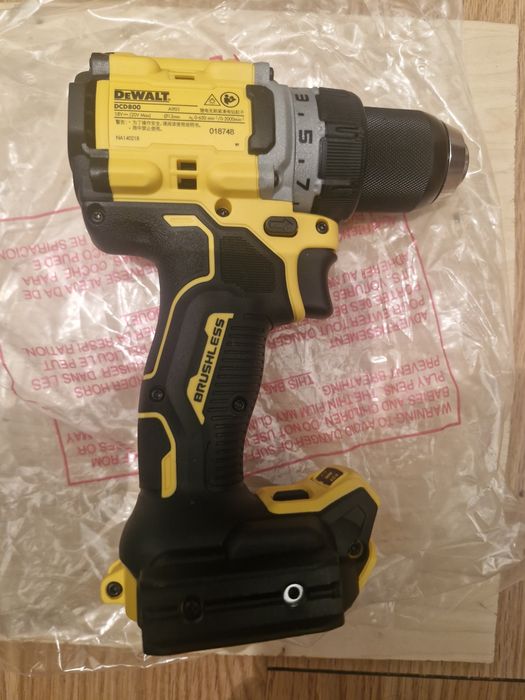 Dewalt dcd 800 шурупаверт