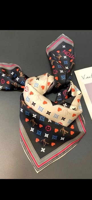 Eșarfe Louis Vuitton, modele 2026, ,  gratuit prin prin posta romana