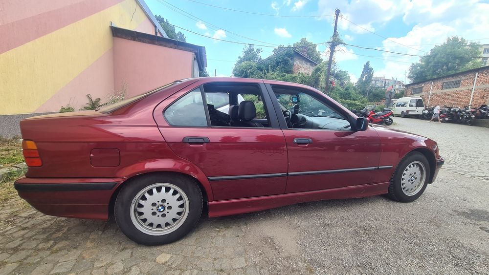 BMW E36 325I седан