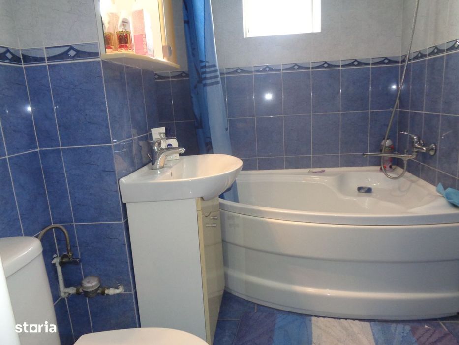 Apartament 3 camere dec, termoteca ,spatios la cheie, 2 bai, VLAICU