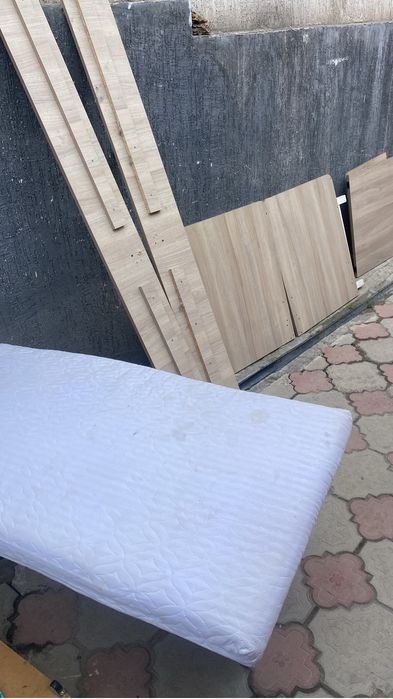 Манеж детский б.у.