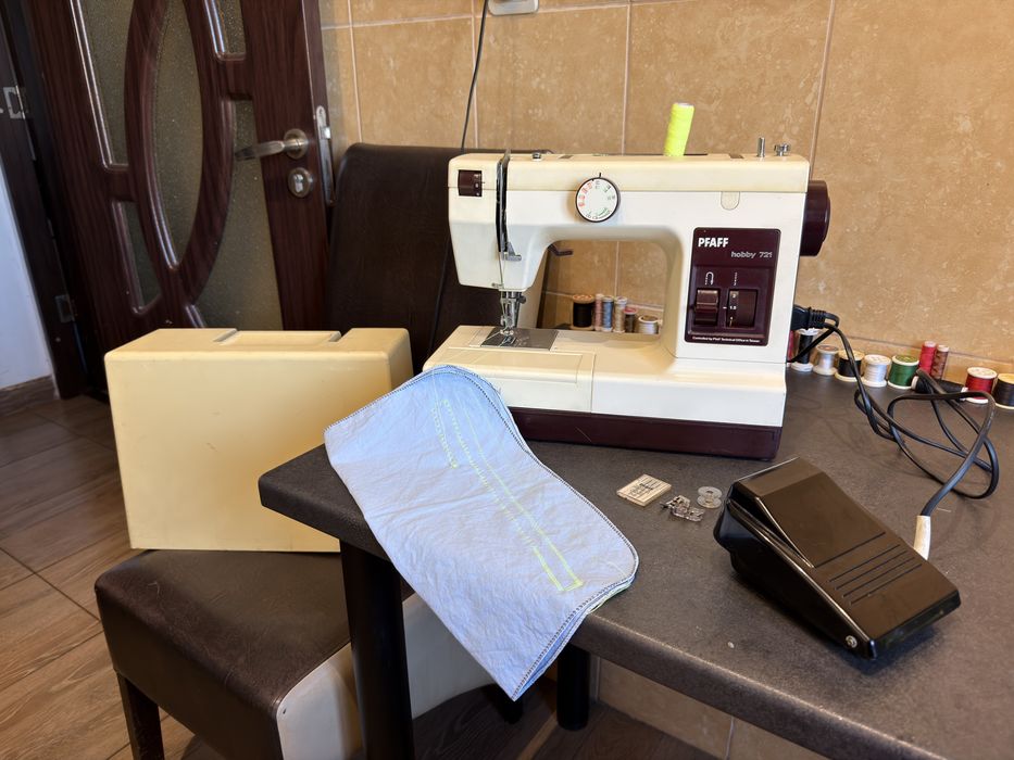 Mașină de cusut Pfaff hobby 721 componente si carcasa din metal)