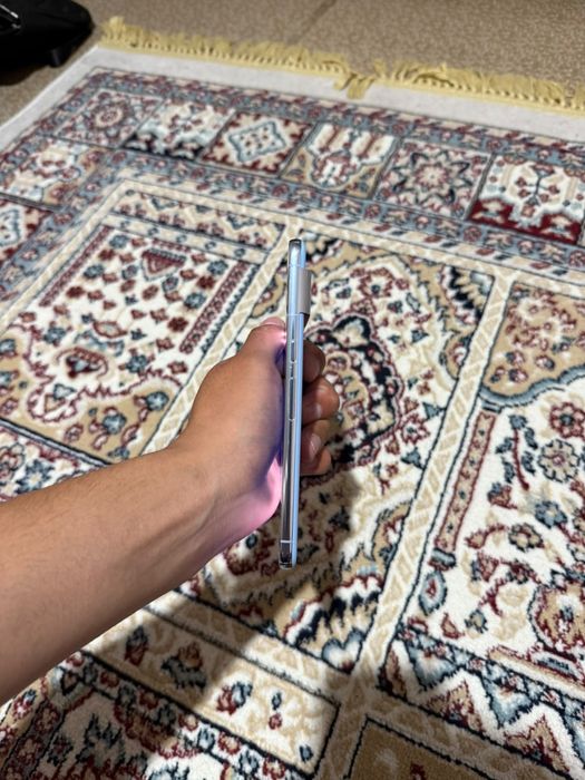 Google pixel 8 pro иедал
