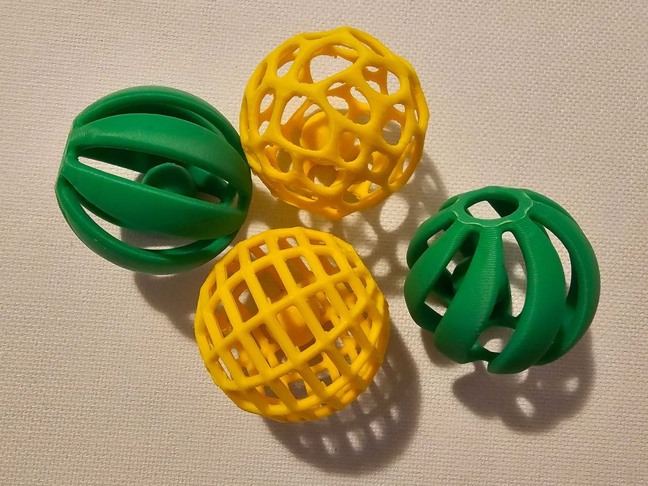 Jucarii Pisica - Mingiute Zgomotoase