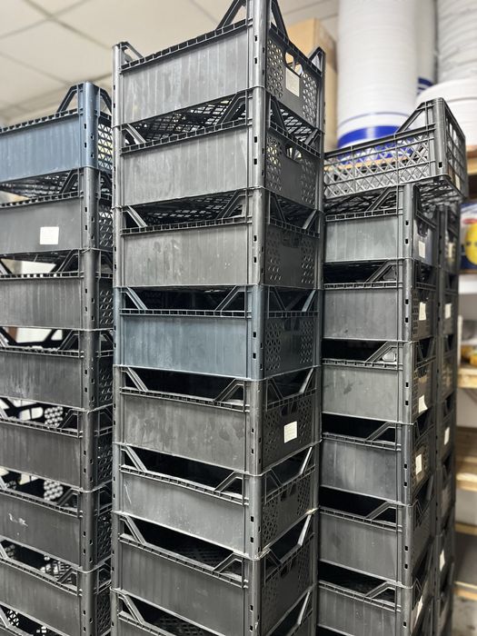 Пластмассовый ведро,ящик,банка