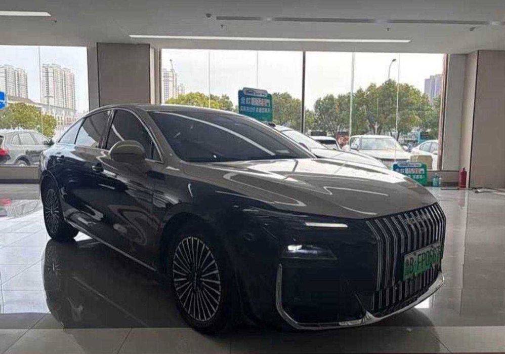 Roewe M7 bolib tolashga
