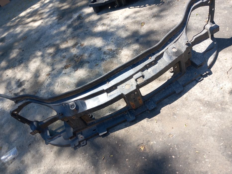 Trager Calandru Panou Fata Opel VIVARO  2001-2010