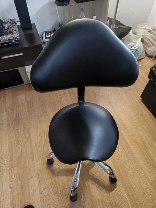 Ергономичен стол "Седло" с облегалка – Отлично състояние!