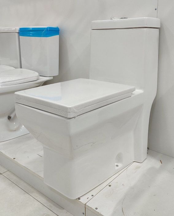 Унитаз литой новый