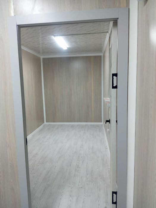 Морские контейнеры со склада