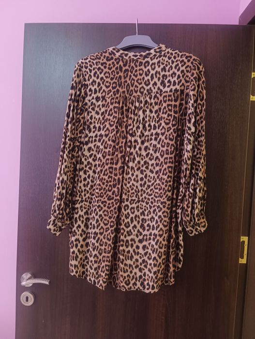 Рокля с тигров принт H&M