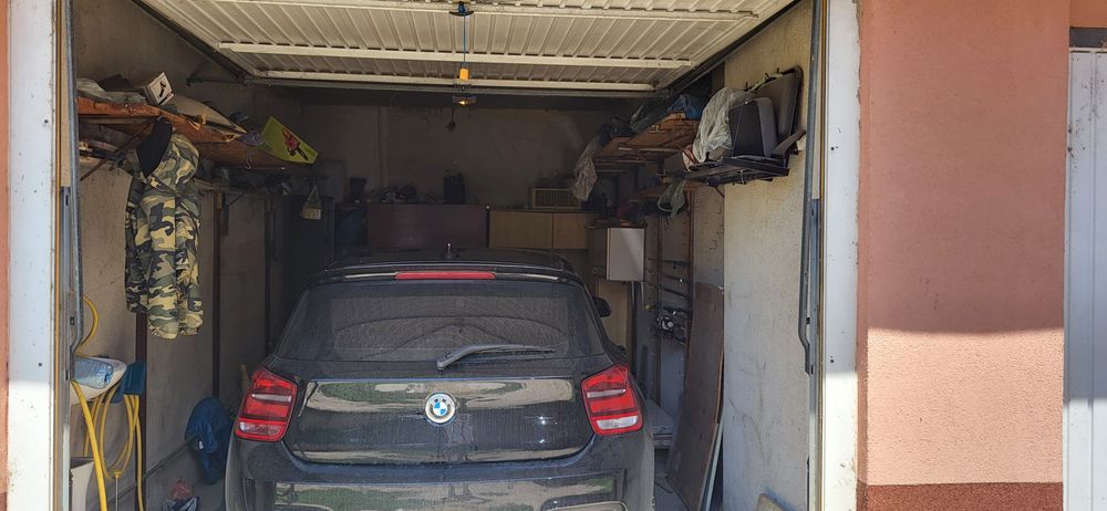 Дава се под наем Гараж / Паркомясто в Пазарджик, Идеален център - 20 кв.м за 86.7 € - Снимка #2