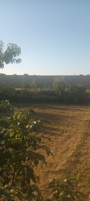 Кармана тумани "Варк" МФЙда иккита ховли сотилади курилган .