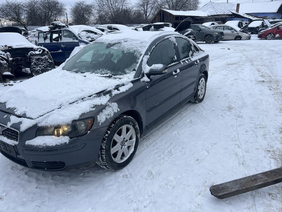 Bara fata! Capota motor faruri volvo s40 bara spate fab 2006