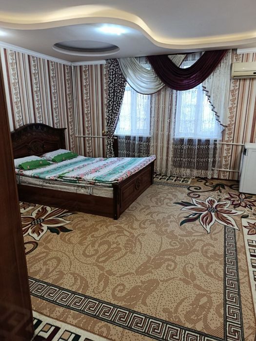 Продам сваю 4-3/3/9 квартиру в центре Ташкента