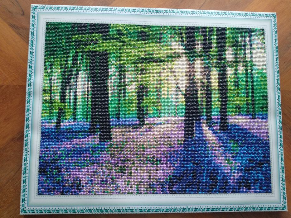 Картины стразами.