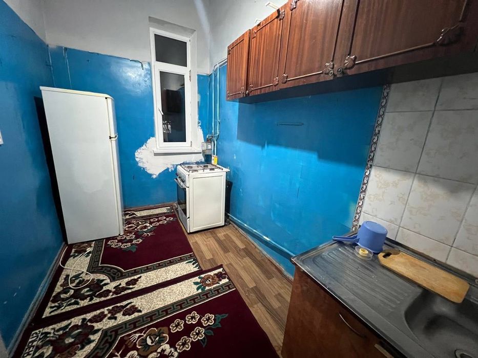 Сдается 2x комнатная квартира 
C обстановкой 
В годе Алмалыке