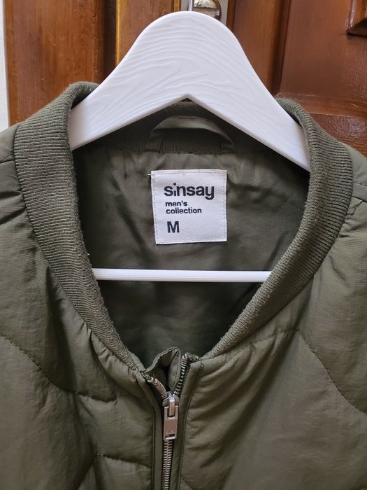 Продам осеннюю куртку