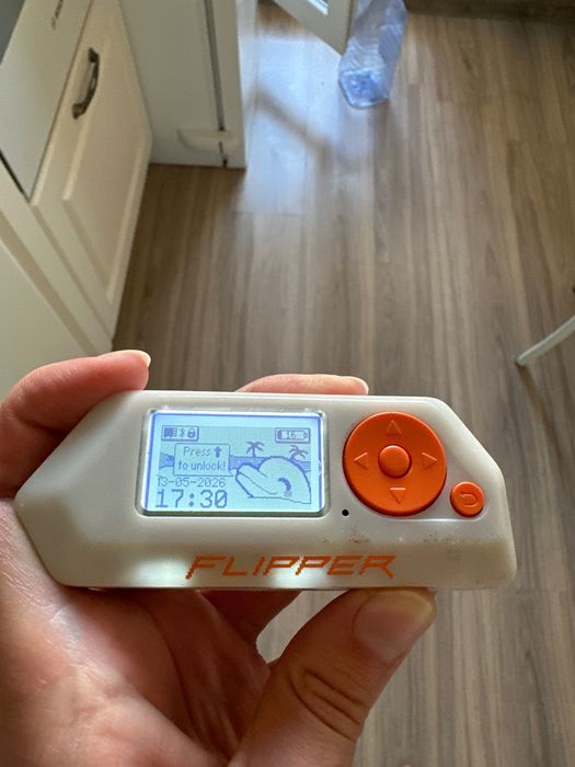 Мультитул Flipper Zero
