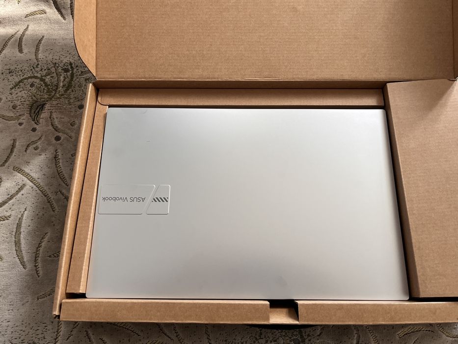 Asus vivobook 1504