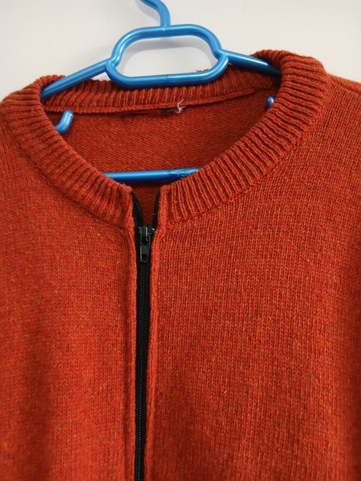 Pulovar cu fermoar bumbac 100 % marimea 50-52 sau XXL stare perfecta