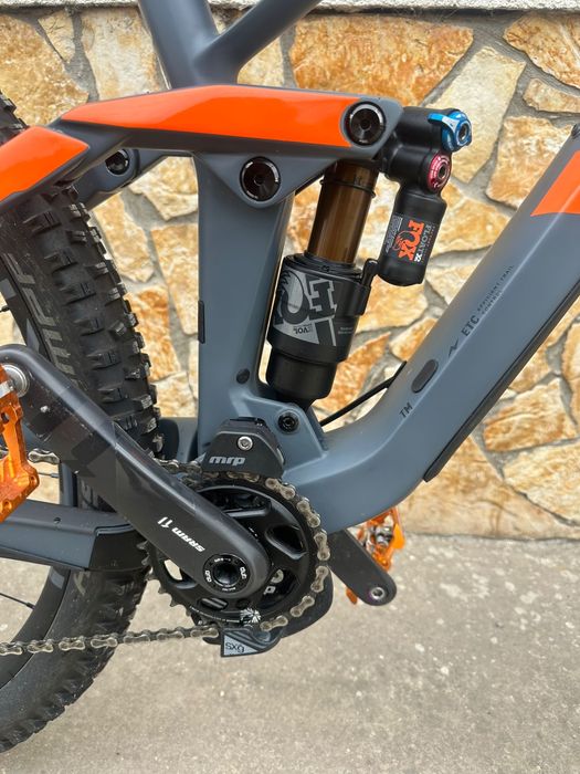 Bicicleta cube stereo 150